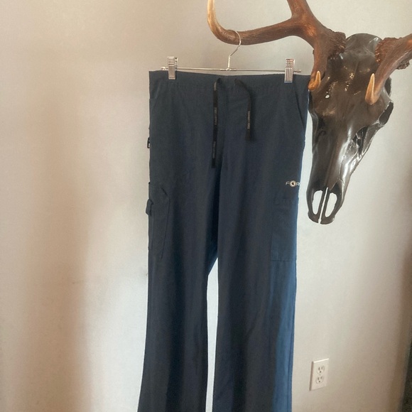 Carhartt Navy Scrub Set - Picture 4 of 6